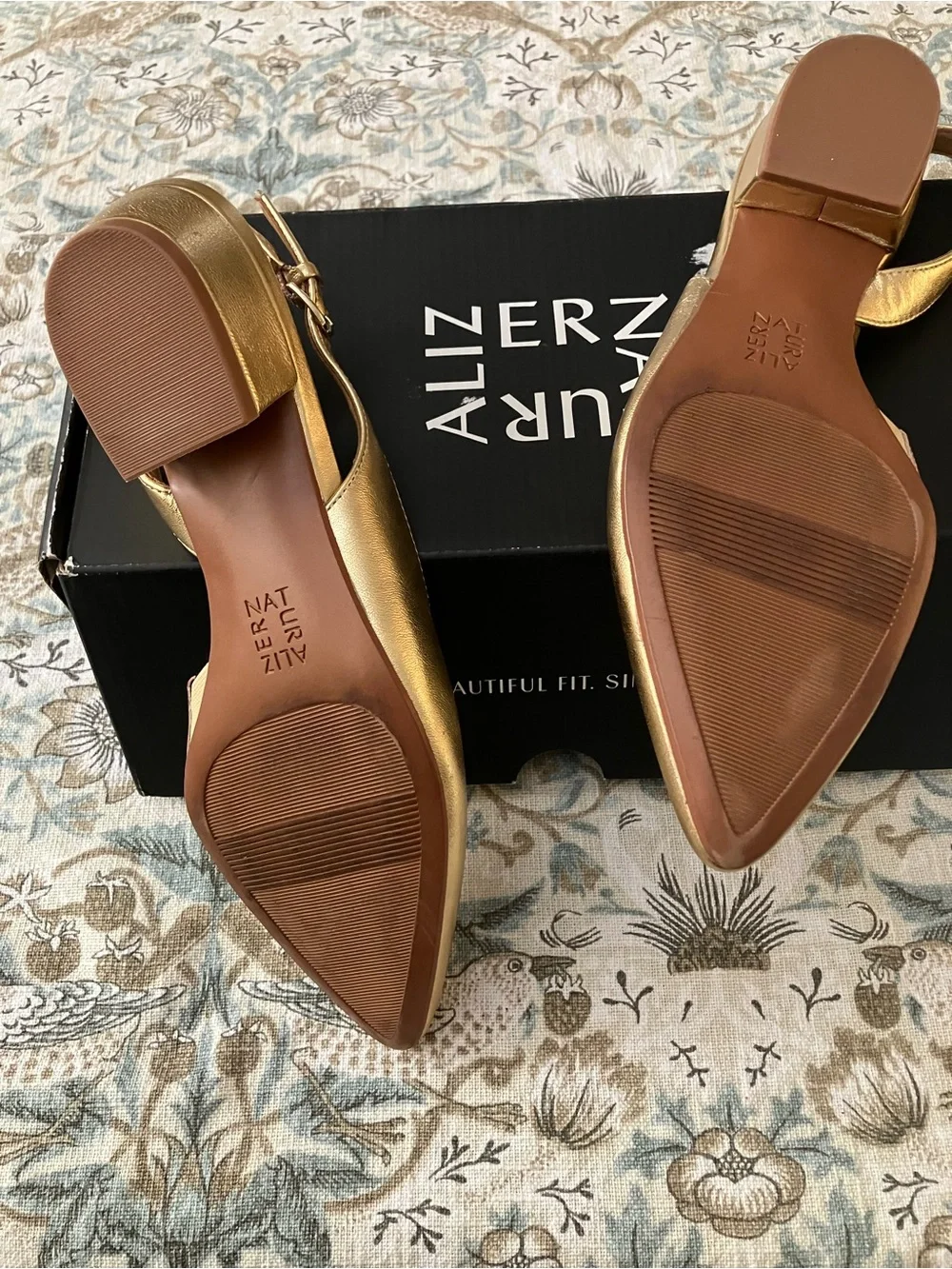 Naturalizer Metallic Gold Leather Flats